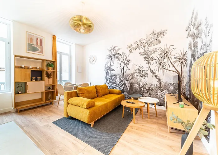 Le Marietton Cosy A Deux Pas Du Metro Valmy Апартаменты Лион